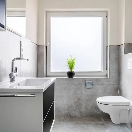 With 2 Bedrooms * غريتسيل