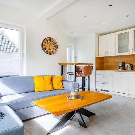 With 2 Bedrooms *